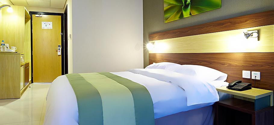 Citymax Hotel Al Barsha At The Mall Dubai Exteriör bild