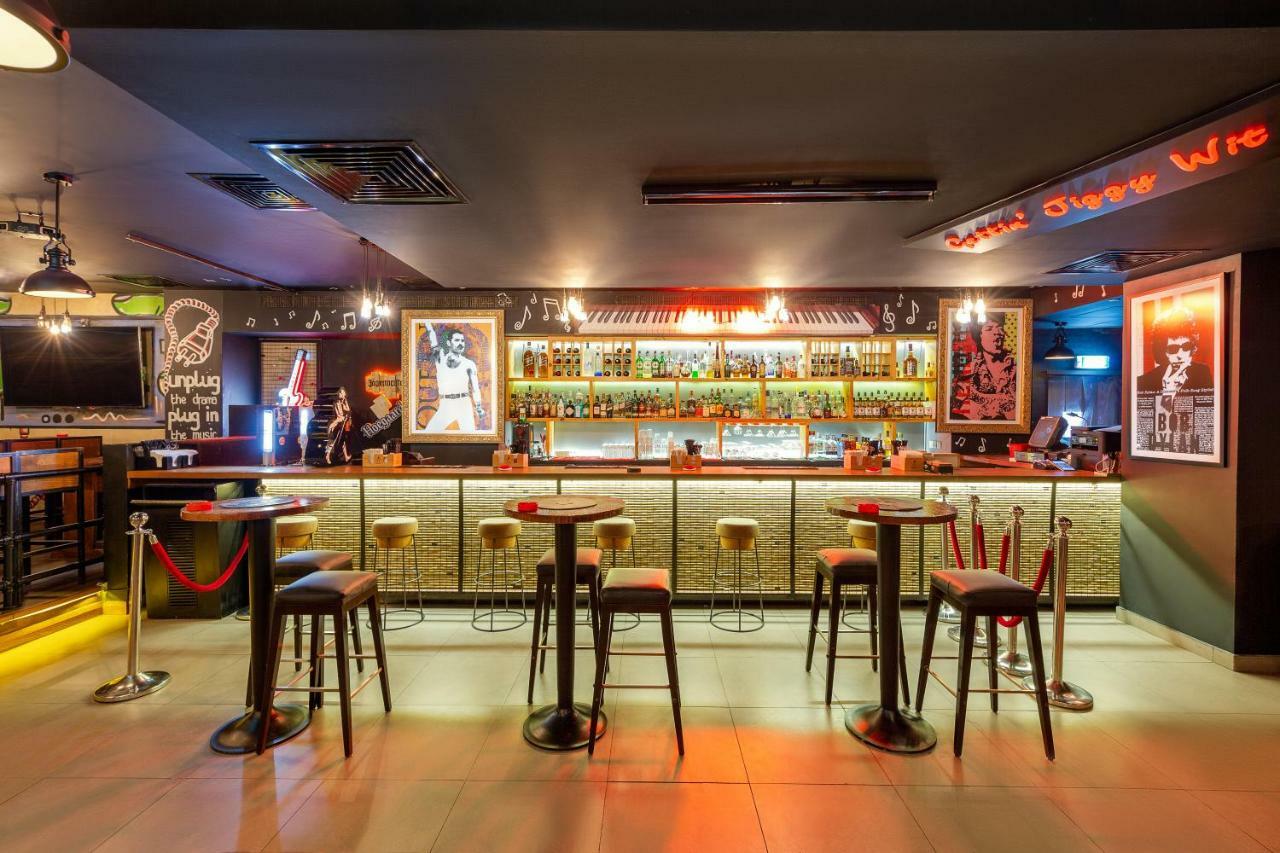 Citymax Hotel Al Barsha At The Mall Dubai Exteriör bild